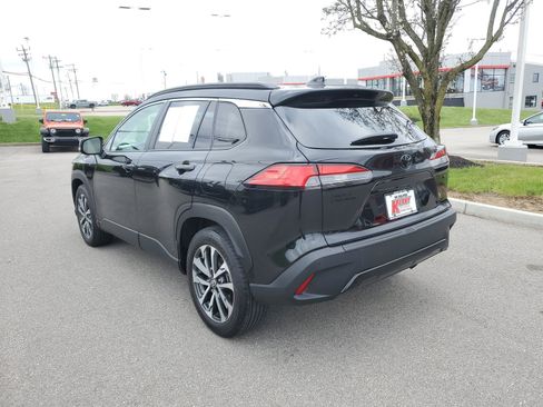 Certified 2023 Toyota Corolla Cross XLE w/ Convenience Package image 3