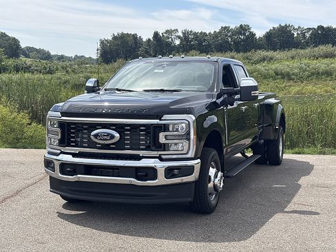 New 2026 Ford F350 King Ranch w/ Chrome Package AWD/4WD image 1