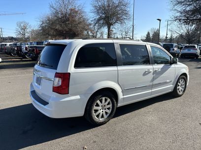 Used 2016 Chrysler Town & Country Touring