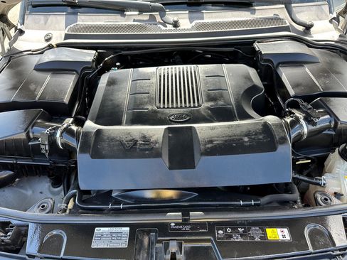 Used 2013 Land Rover Range Rover Sport HSE LUX image 22