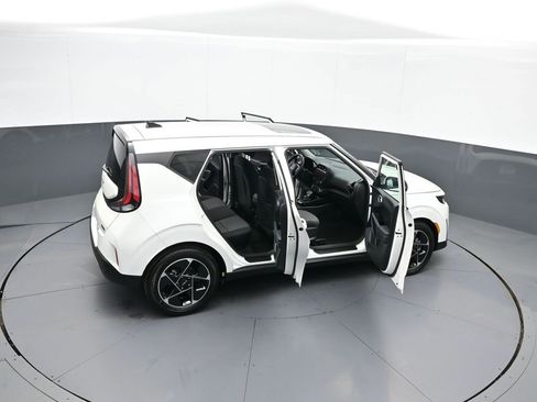 Certified 2023 Kia Soul EX image 45
