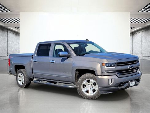 Used 2017 Chevrolet Silverado 1500 LTZ Z71 w/ LTZ Plus Package image 2