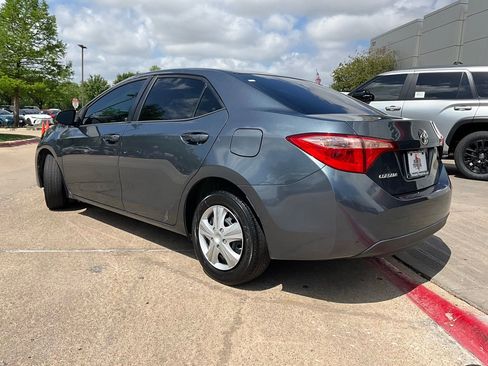 Used 2018 Toyota Corolla L image 8