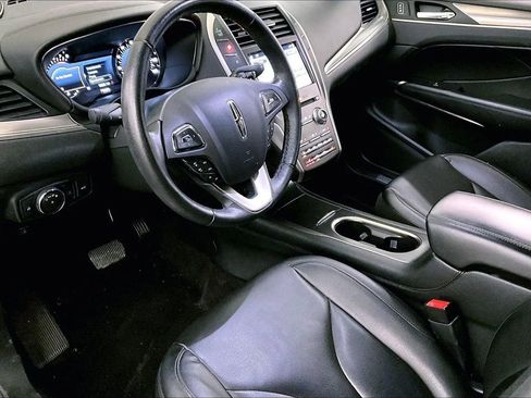 Used 2018 Lincoln MKC Premiere image 12