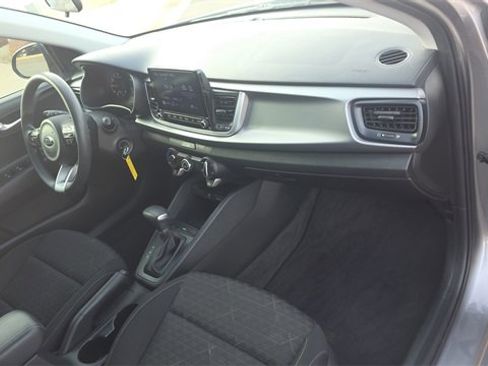 Used 2021 Kia Rio S image 28