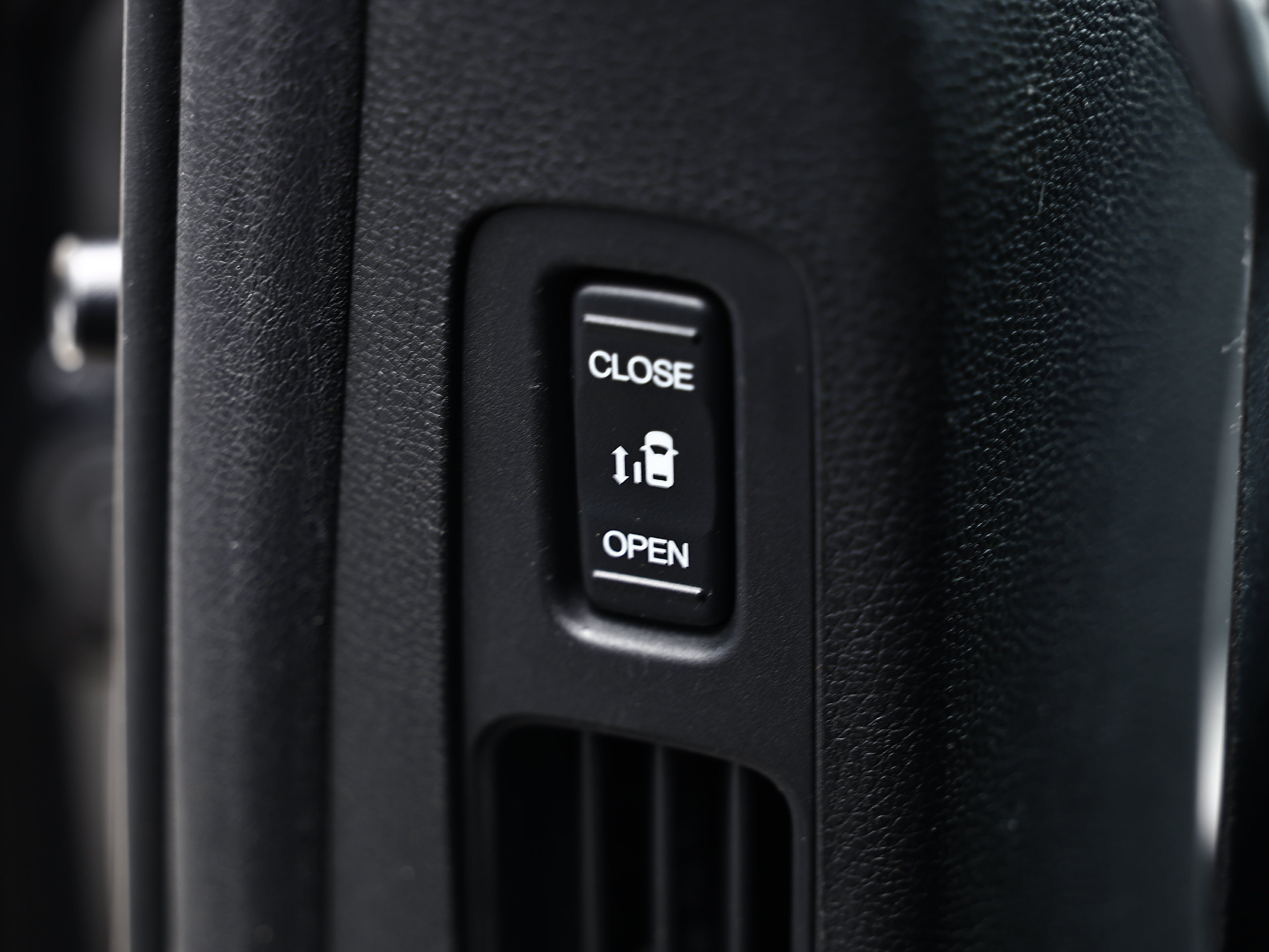 Used 2023 Honda Odyssey EX-L image 23