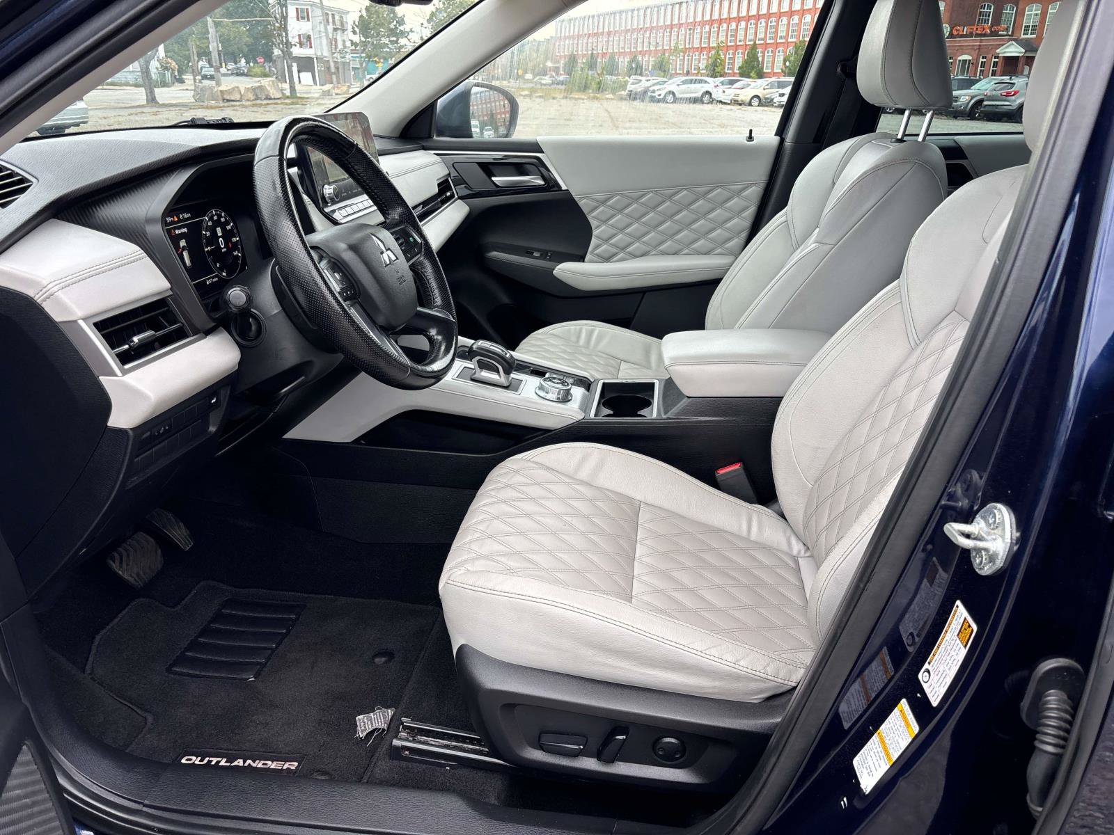 Used 2022 Mitsubishi Outlander SEL AWD/4WD image 10