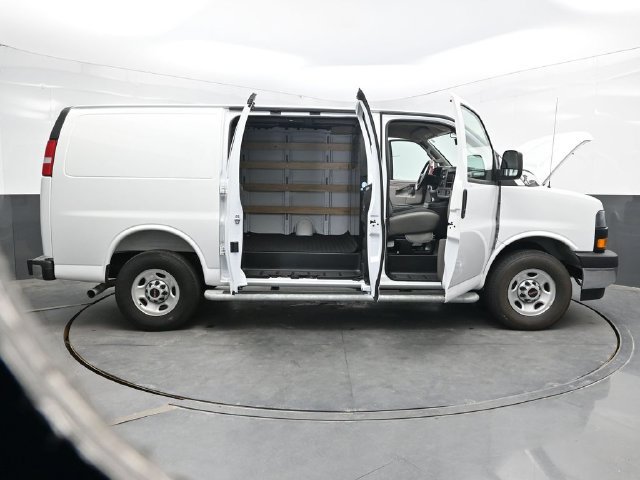 Used 2025 GMC Savana 2500 w/ Driver Convenience Package RWD image 57