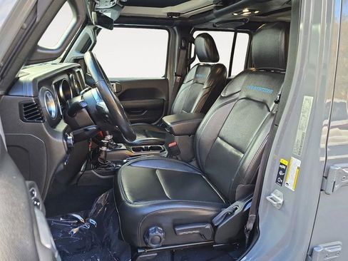 Used 2022 Jeep Wrangler Unlimited Rubicon 4xe w/ Dual Top Group image 9