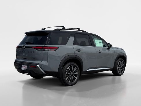 New 2026 Nissan Pathfinder Platinum AWD/4WD image 6