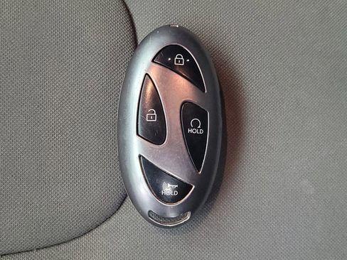 Used 2025 Hyundai Elantra Sport FWD image 32