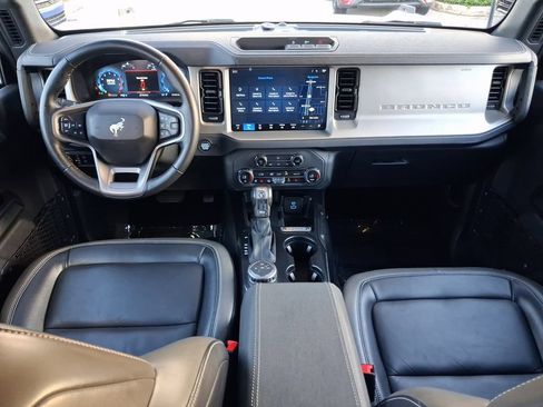 Used 2025 Ford Bronco Outer Banks AWD/4WD image 10
