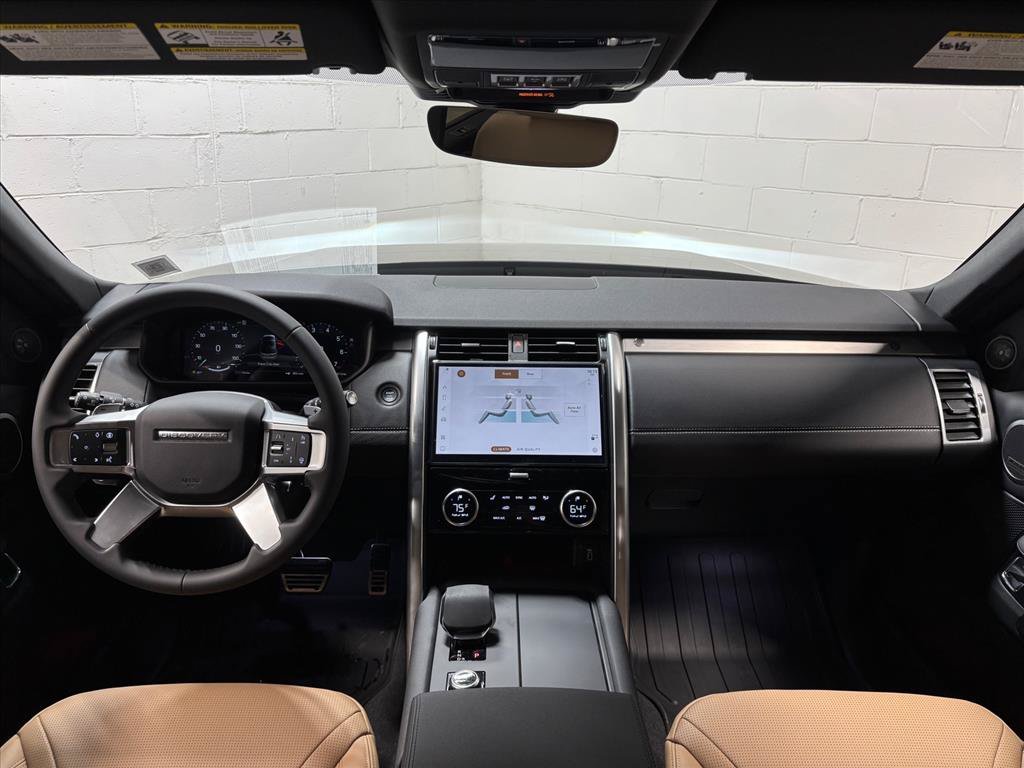 New 2026 Land Rover Discovery Limited Edition AWD/4WD image 34