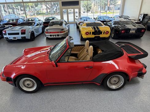 Used 1988 Porsche 911 Carrera RWD image 10