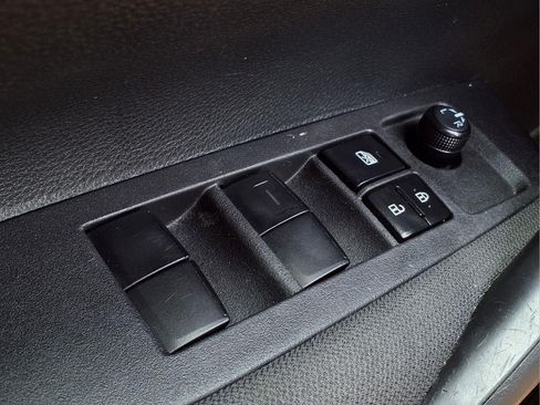 Used 2024 Toyota Corolla LE FWD image 25