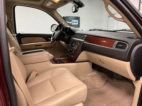 Used 2008 Chevrolet Tahoe LTZ w/ LTZ Preferred Equipment Group AWD/4WD image 56