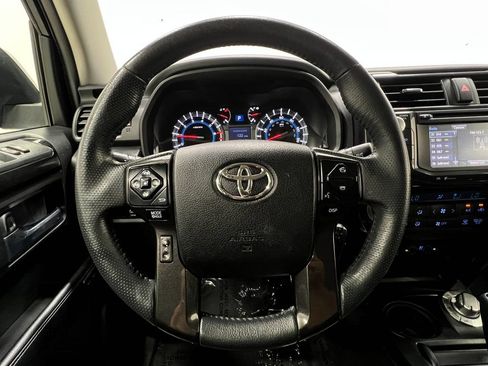 Used 2019 Toyota 4Runner Limited AWD/4WD image 22