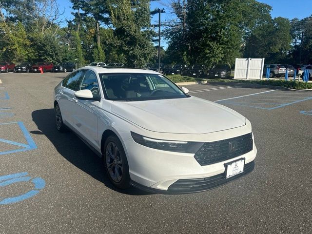 Certified 2023 Honda Accord EX image 10