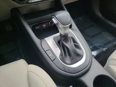 Used 2023 Kia Forte LXS image 21