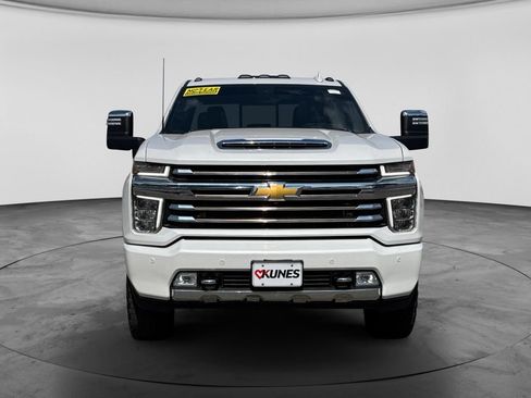 Used 2022 Chevrolet Silverado 3500 High Country w/ Z71 Off-Road Package AWD/4WD image 2