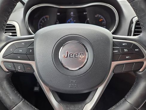 Used 2022 Jeep Grand Cherokee Laredo X RWD image 33