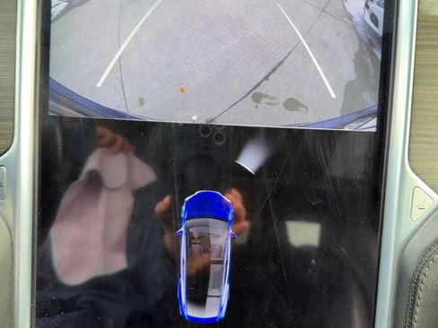 Used 2016 Tesla Model X 90D image 25