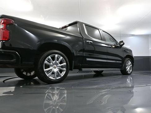 Used 2023 Chevrolet Silverado 1500 High Country w/ High Country Premium Package AWD/4WD image 60