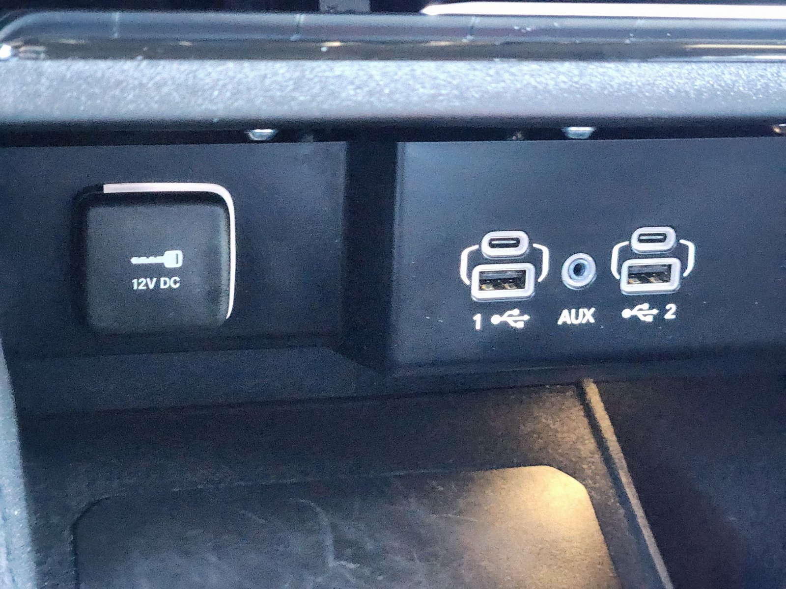 Used 2024 Jeep Wagoneer L Series II w/ Flexible Seating Group AWD/4WD image 20