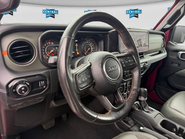 Used 2024 Jeep Gladiator Mojave w/ Convenience Group AWD/4WD image 16