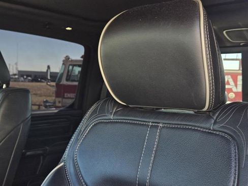 Used 2024 RAM 1500 Limited image 18