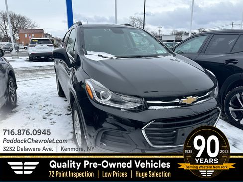 Used 2022 Chevrolet Trax LT w/ LT Convenience Package image 1