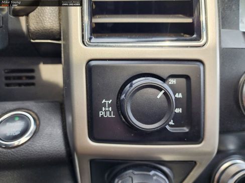 Used 2019 Ford F150 Lariat w/ Equipment Group 502A Luxury AWD/4WD image 45
