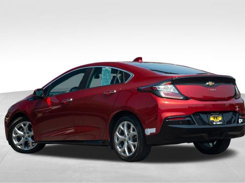 Used 2018 Chevrolet Volt Premier w/ Driver Confidence Package FWD image 7
