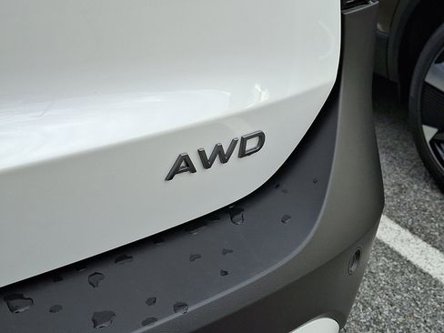 New 2026 Nissan Kicks SV w/ SV Premium Package image 6