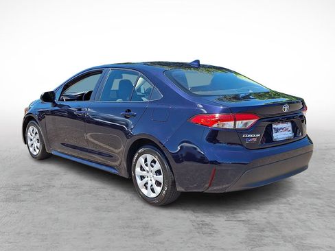 Used 2023 Toyota Corolla LE FWD image 3