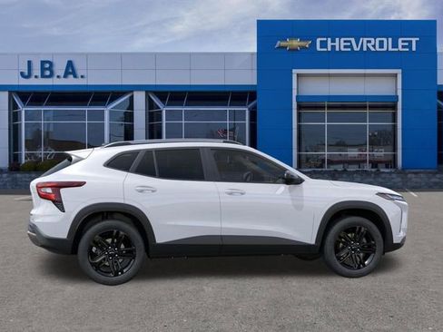 New 2026 Chevrolet Trax ACTIV w/ Sunroof Package image 5