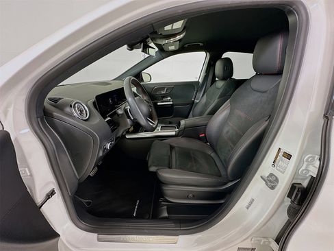 Certified 2025 Mercedes-Benz GLA 250 image 21