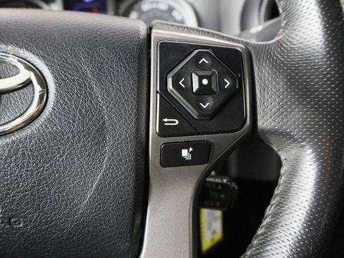 Used 2016 Toyota Tacoma SR5 image 21