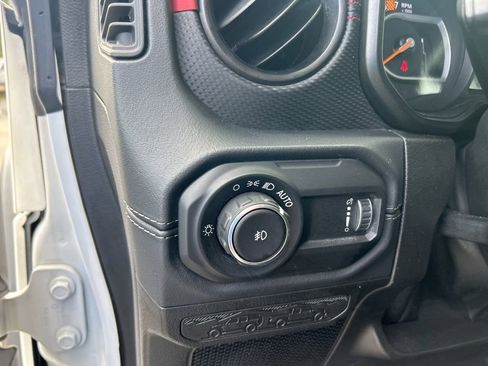 Certified 2024 Jeep Wrangler Unlimited Rubicon image 38