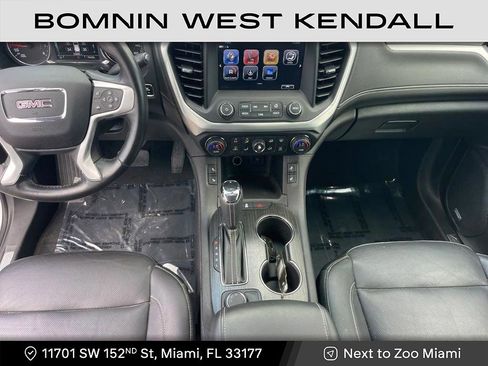 Used 2018 GMC Acadia SLT image 15