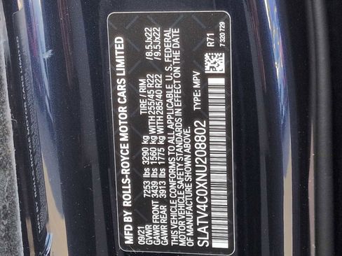 Used 2022 Rolls-Royce Cullinan image 37