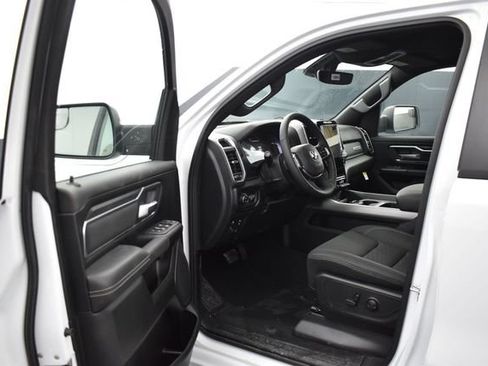 New 2026 RAM 1500 Big Horn AWD/4WD image 9