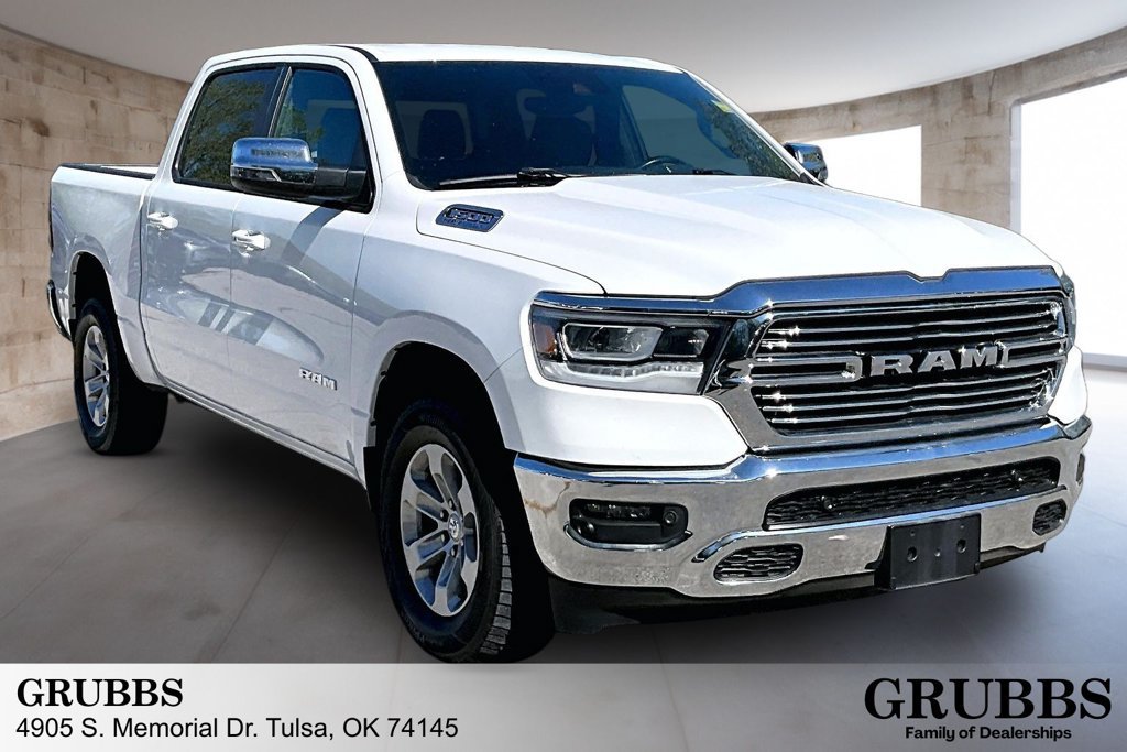 Used 2023 RAM 1500 Laramie AWD/4WD image 1