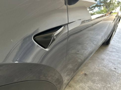 Used 2023 Tesla Model Y Long Range AWD/4WD image 16