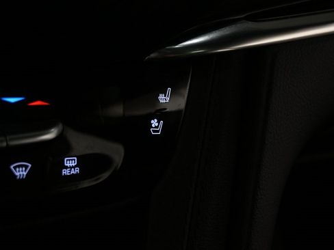 Used 2023 Cadillac XT6 Premium Luxury w/ Technology Package image 33