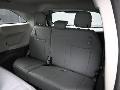 Certified 2024 Toyota Sienna XLE image 29