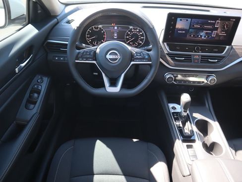 New 2025 Nissan Altima 2.5 SV w/ SV Premium Package image 11