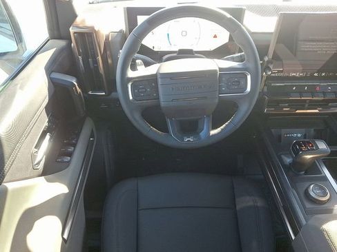 New 2025 GMC Hummer EV 2X image 8