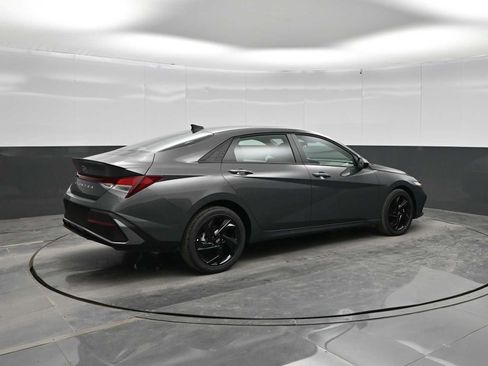 New 2026 Hyundai Elantra Sport FWD image 8