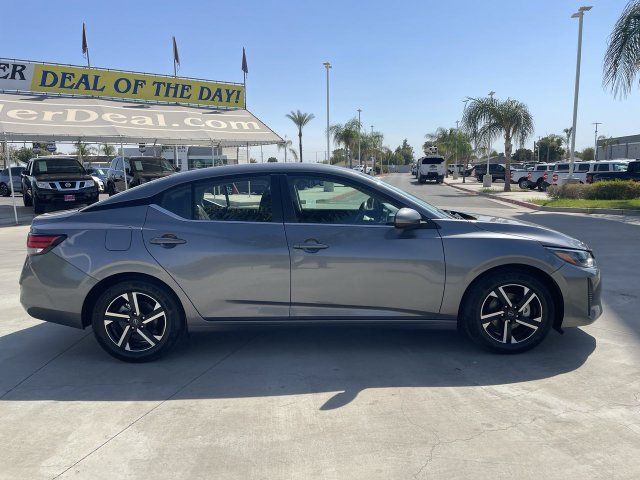 Used 2024 Nissan Sentra SV FWD image 9